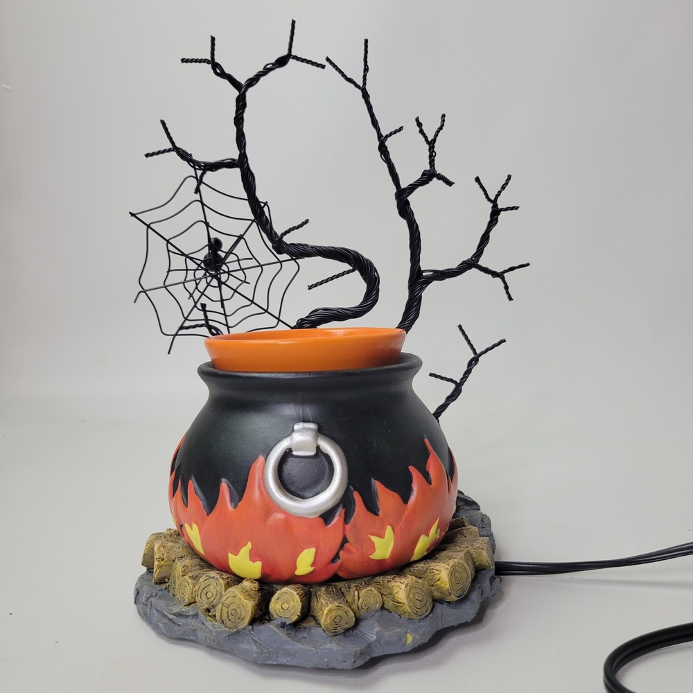 Scentsy Hocus Pocus Cauldron Wax Warmer Halloween Disney Sanderson Sisters Fire